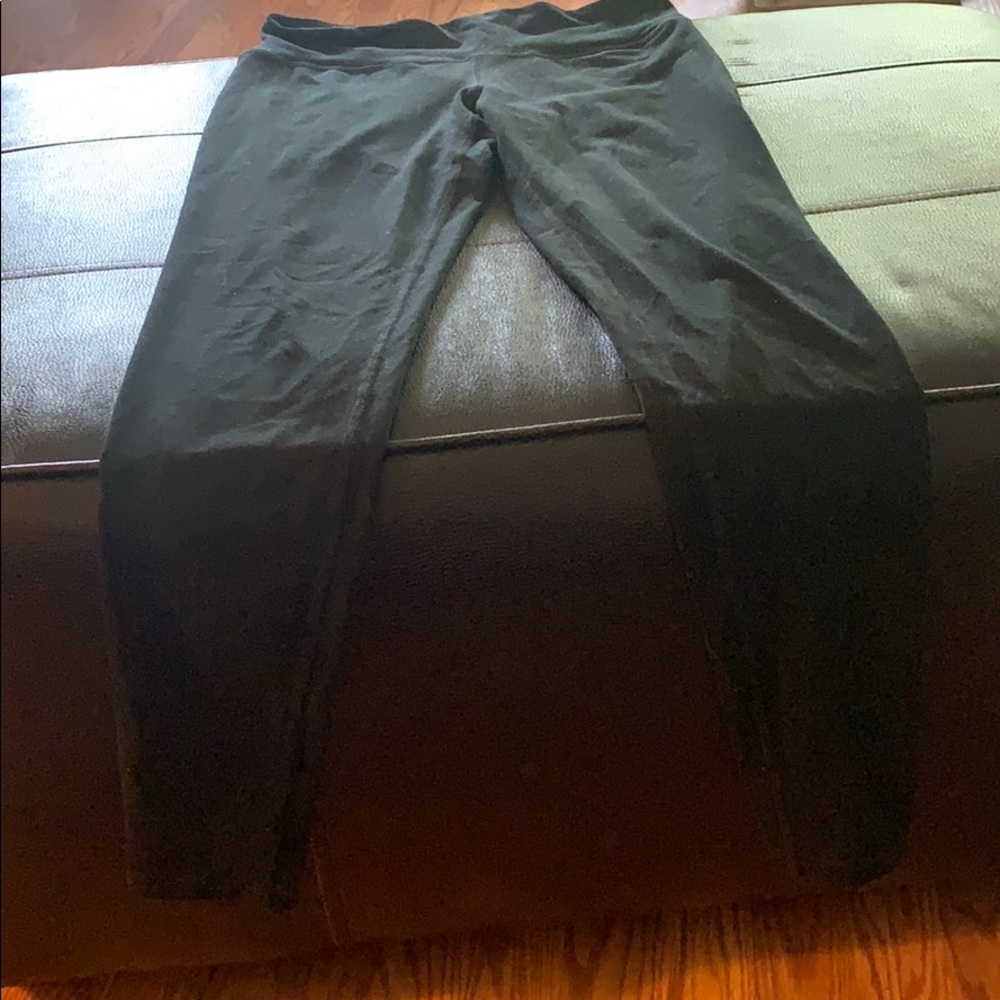 Black leggings